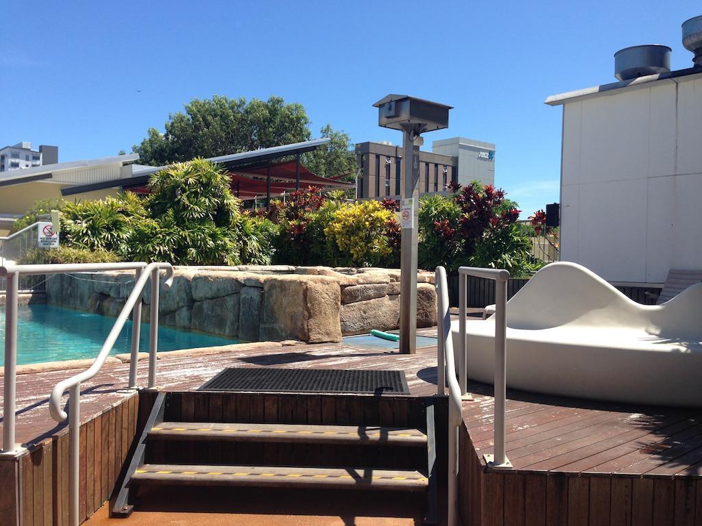 Hostel Melaleuca On Mitchell - Yha