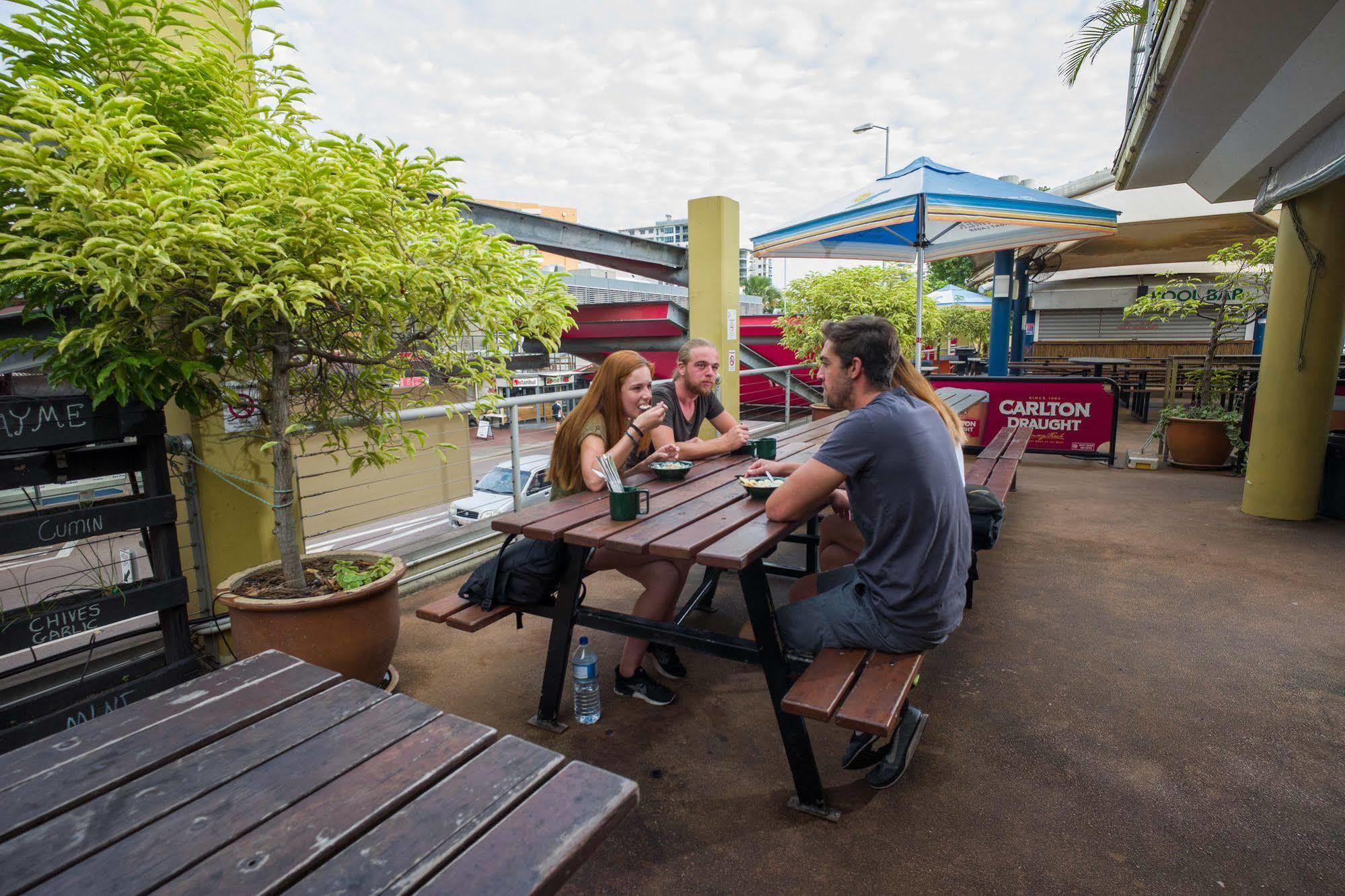 Melaleuca On Mitchell - Yha Hostel Darwin